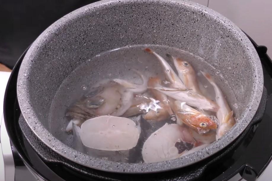 arroz con bacalao a la riojana paso 1