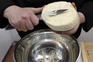 ensalada de col o coleslaw paso 1