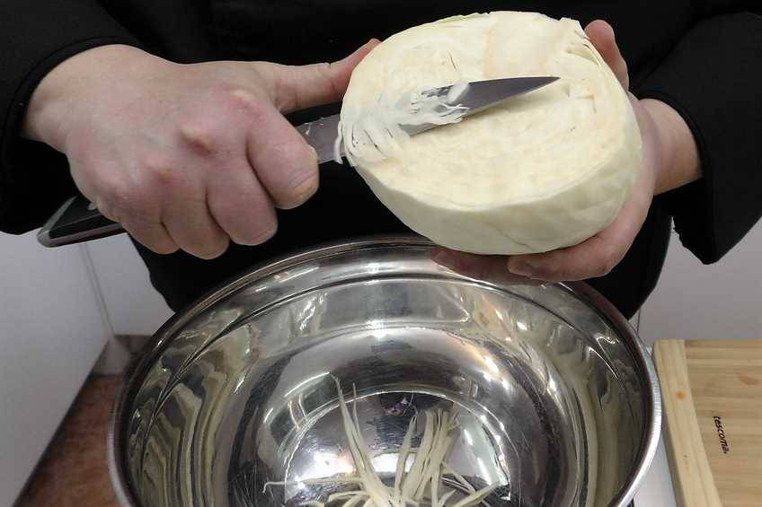 ensalada de col o coleslaw paso 1