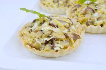 tartaletas de setas con atún