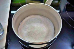 bizcocho con frutas caramelizadas paso 1