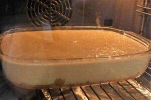 bizcocho con frutas caramelizadas paso 6