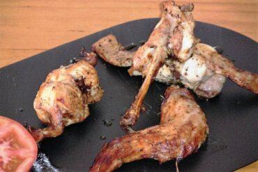 conejo frito marinado