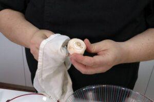 Pollo Guisado con pisto y champiñones paso 3