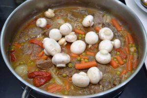 Ternera con verduras y patatas paso 5