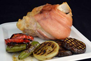 codillo de cerdo asado