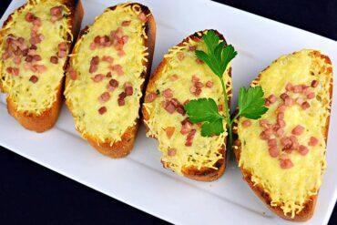 pan de ajo con jamon y queso