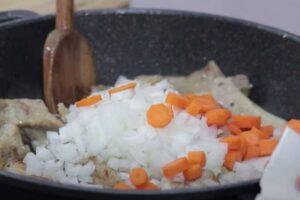 Costillas de cerdo a la jardinera paso 2