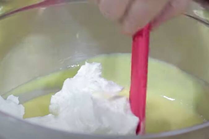 Crema de mango con leche condensada paso 3
