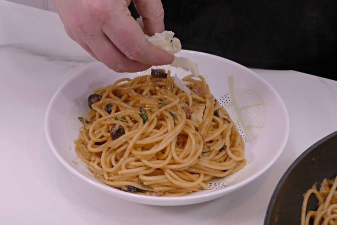 espaguetis con salsa rústica paso 7