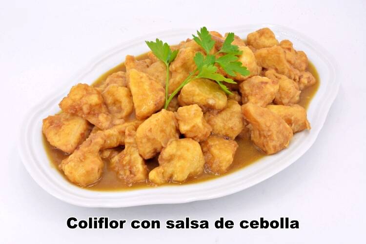 coliflor con salsa de cebolla