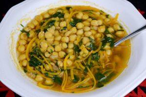 sopa de garbanzos