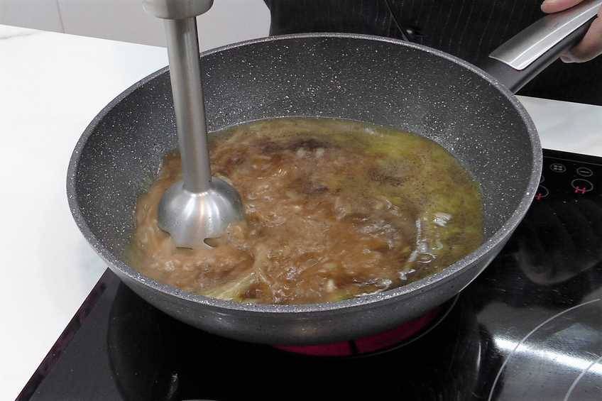 salsa de almendras casera paso 3