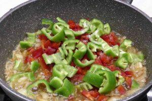 Pollo con sepia y langostinos paso 4