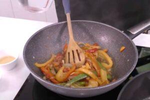 chuletas de cerdo con salsa agridulce paso 1