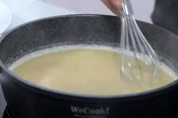 Cómo hacer salsa gravy paso 3