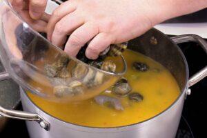 pochas a la marinera paso 7