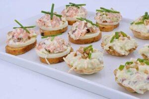 canapés de salmón ahumado paso 9
