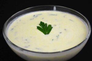 Ensalada con salsa de yogur paso 1