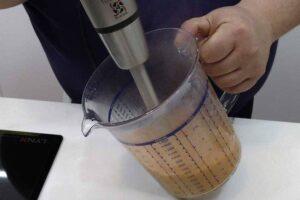 bacalao con salsa de tinta de calamar paso 3