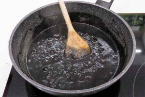 bacalao con salsa de tinta de calamar paso 4