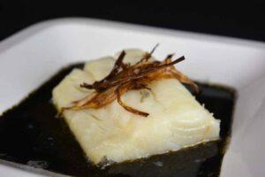 bacalao con salsa de tinta de calamar paso 7