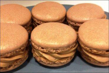 macarons de café y chocolate