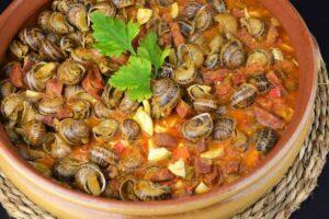 Caracoles con salsa picante paso final