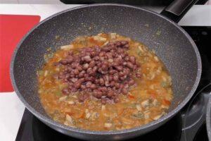 burritos con caparrones de anguiano paso 4