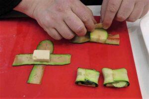 Raviolis de calabacín con queso paso 3