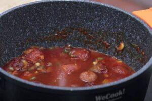 Patatas con chorizo y costilla de cerdo paso 5