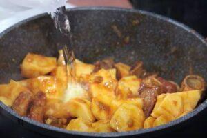 Patatas con chorizo y costilla de cerdo paso 6