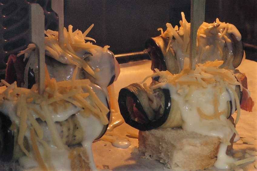 Rollitos de berenjena rellenos con jamón y queso paso 6