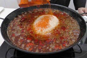 arroz con bacalao a la riojana paso 4