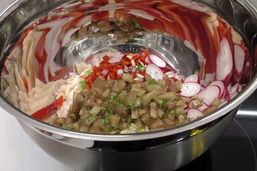 alubias con salpicón de marisco paso 1