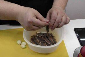 boquerones en vinagre paso 1