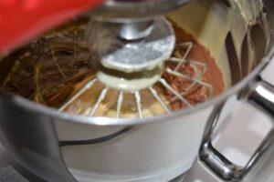 bizcocho para cumpleaños paso 3