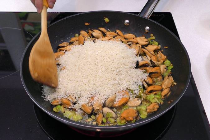 arroz con mejillones paso 4