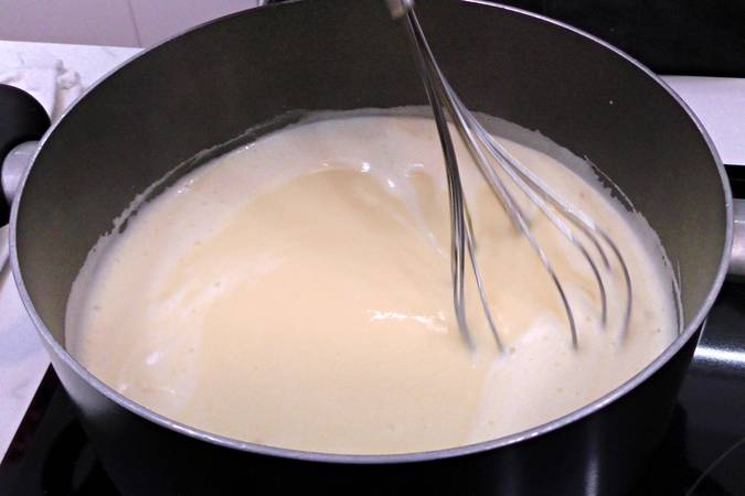 tarta de hojaldre y frambuesa paso 1