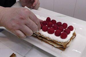 tarta de hojaldre y frambuesa paso 8
