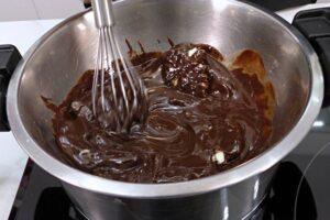 tarta de chocolate y 3 leches paso 1