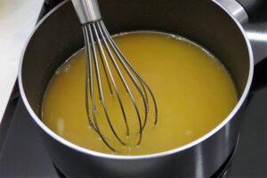 Cómo hacer pastel de piña sin horno paso 3