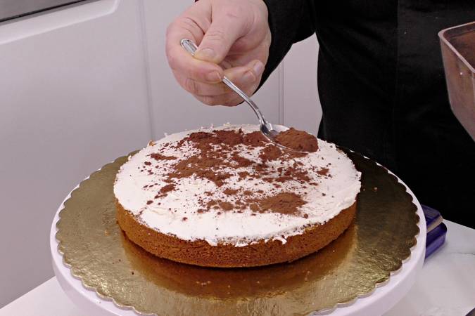cómo hacer 1 pastel de tiramisú 9