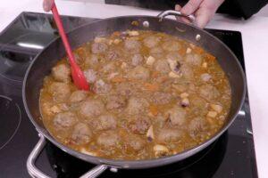 albóndigas con sepia paso 7