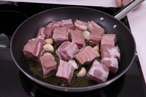arroz con costillas de cerdo paso 1