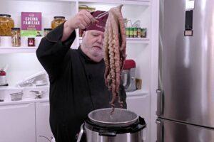 patatas revolconas con pulpo paso 1