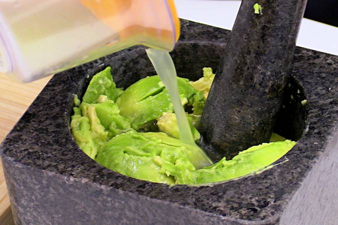 guacamole casero paso 2