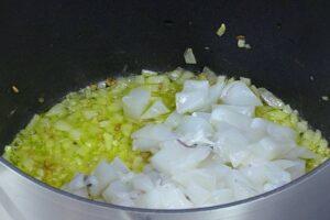 patatas con sepia paso 2