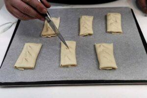 cañas rellenas de almendra paso 3
