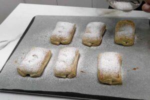 cañas rellenas de almendra paso 5